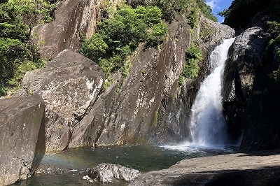 鈴川の滝